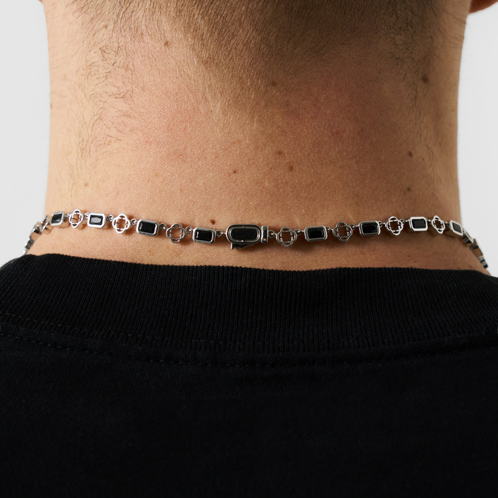 Onyx Gemstone Clover Necklace (Silver)