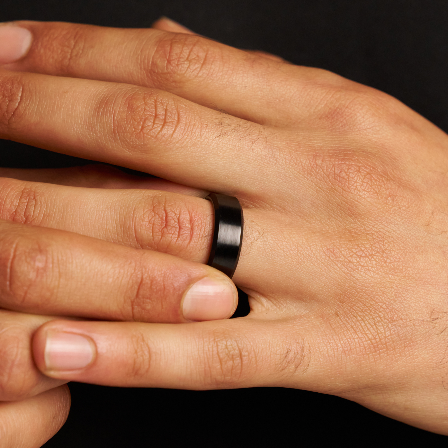 Bevelled Ring (Black) 8mm | Tungsten